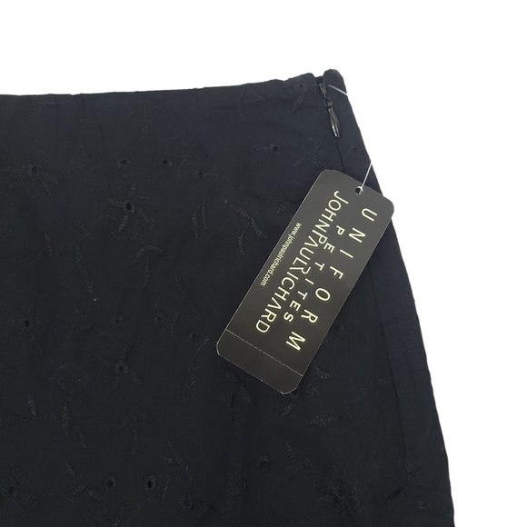 John Paul Richard Uniform Petites Size 8P Straight Skirt Embroidered Floral - Picture 6 of 7